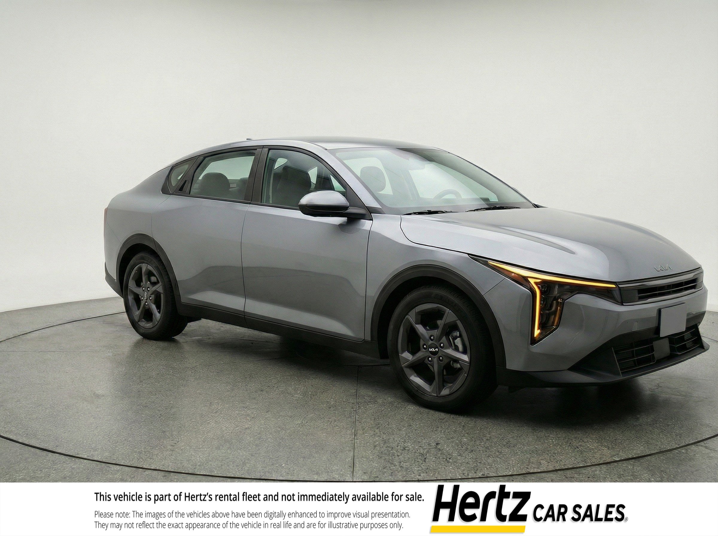 Used 2025 Kia K4 LXS image 1