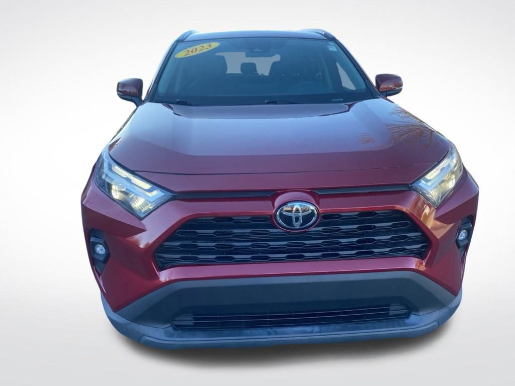 Used 2023 Toyota RAV4 XLE Premium image 2