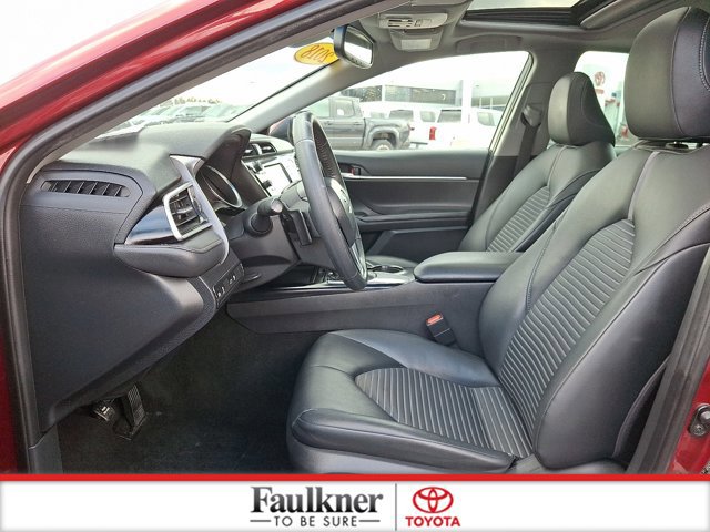 Used 2018 Toyota Camry L image 13