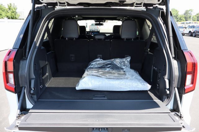 New 2025 Ford Expedition Max Platinum w/ Stealth Appearance Package image 21