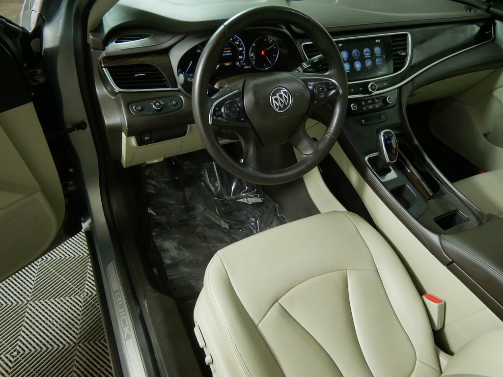 Used 2017 Buick LaCrosse Preferred image 12