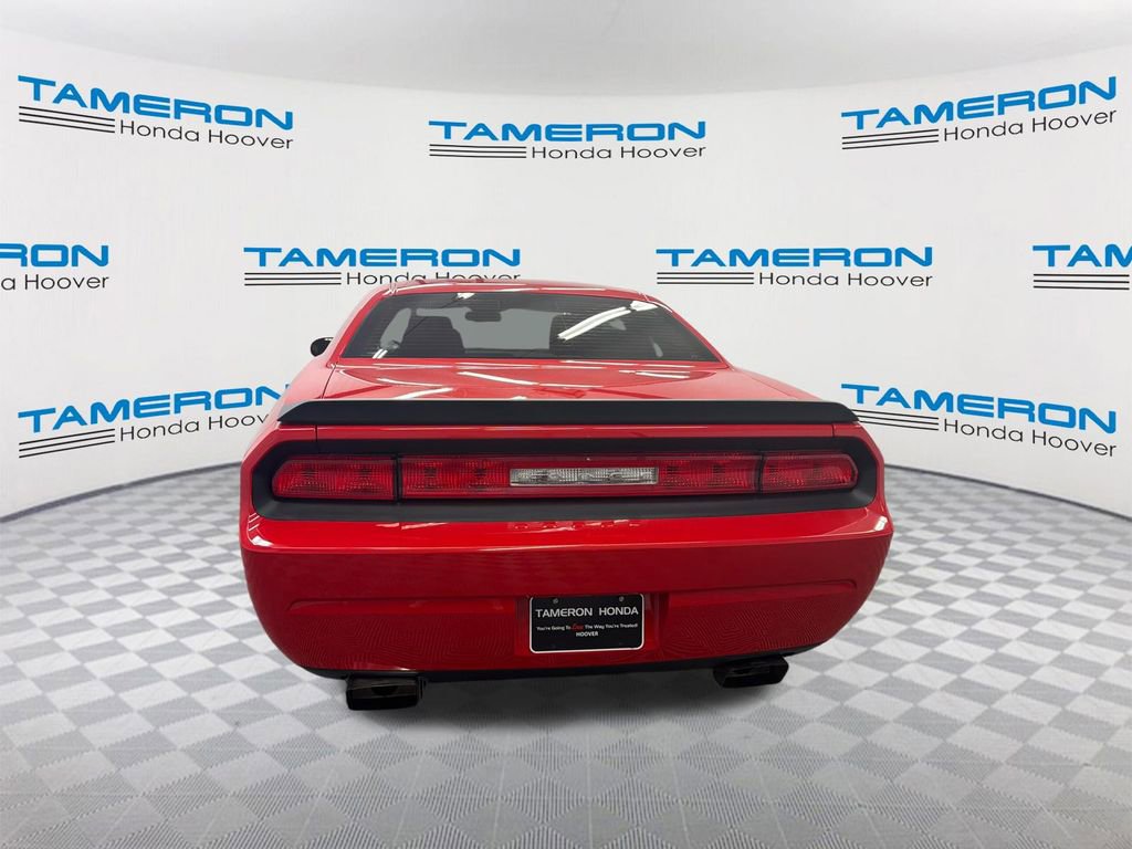 Used 2010 Dodge Challenger R/T image 4