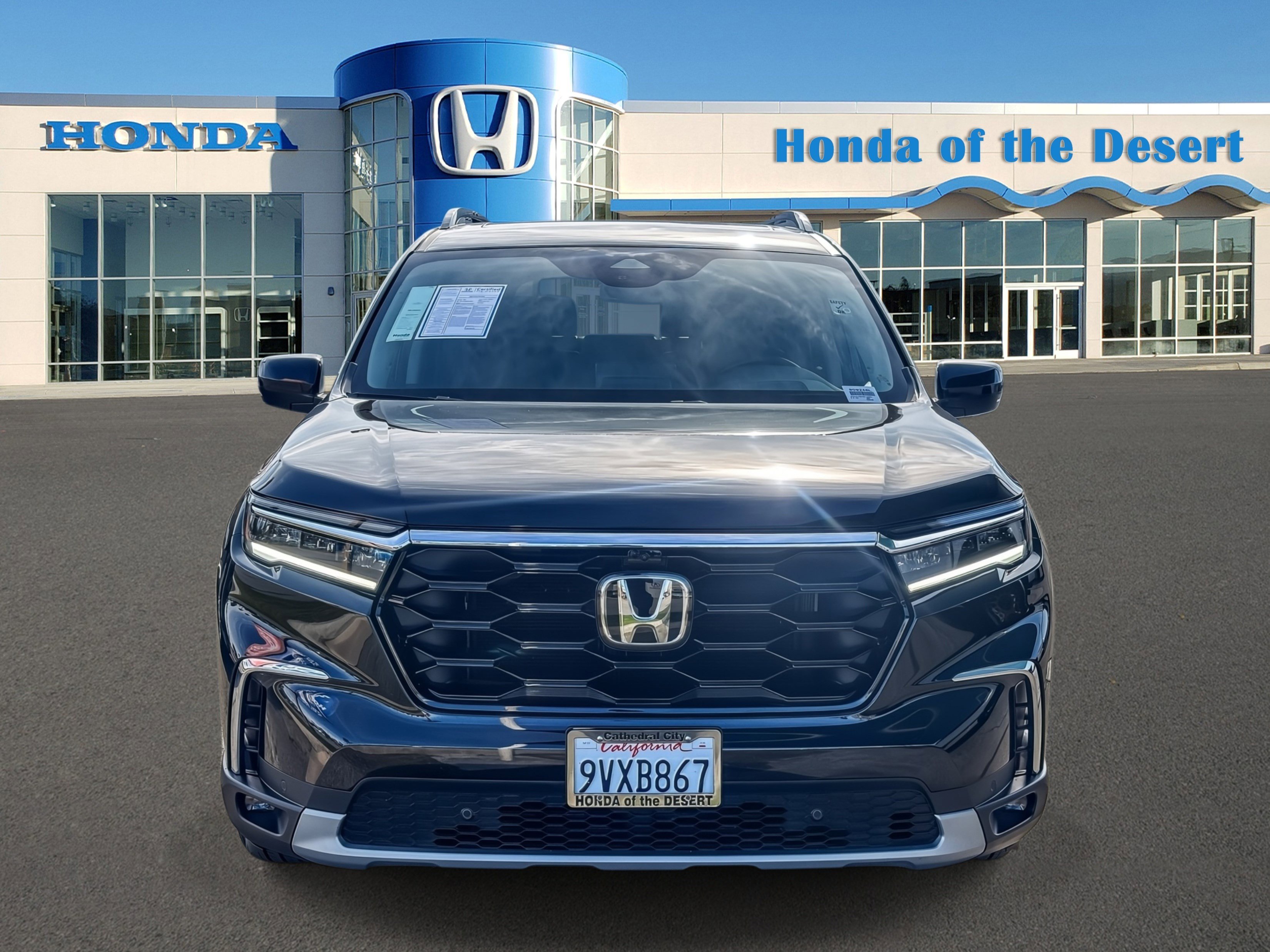 Certified 2025 Honda Pilot Elite image 2