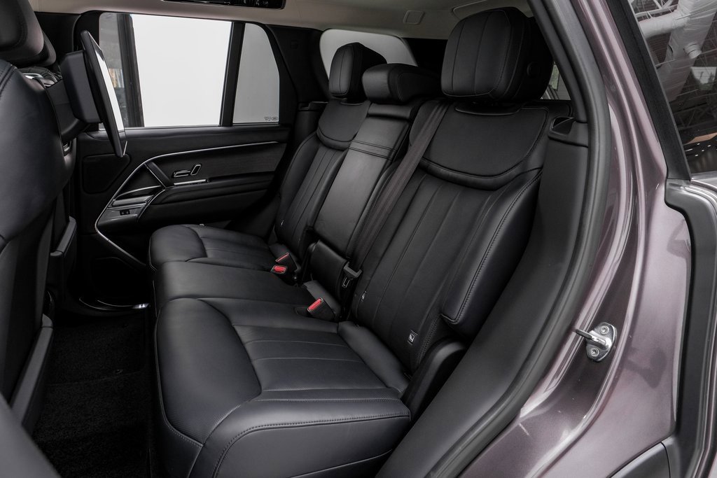 Used 2023 Land Rover Range Rover First Edition image 38