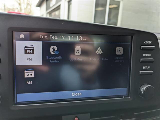 Used 2025 Hyundai Elantra Sport image 26