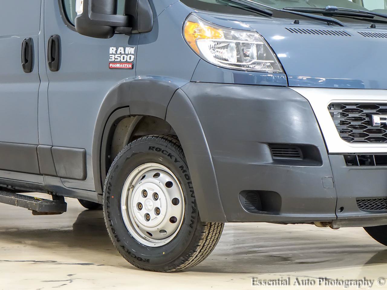 Used 2021 RAM ProMaster 3500 FWD image 3