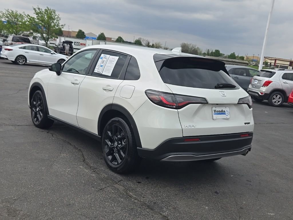Certified 2025 Honda HR-V Sport image 5