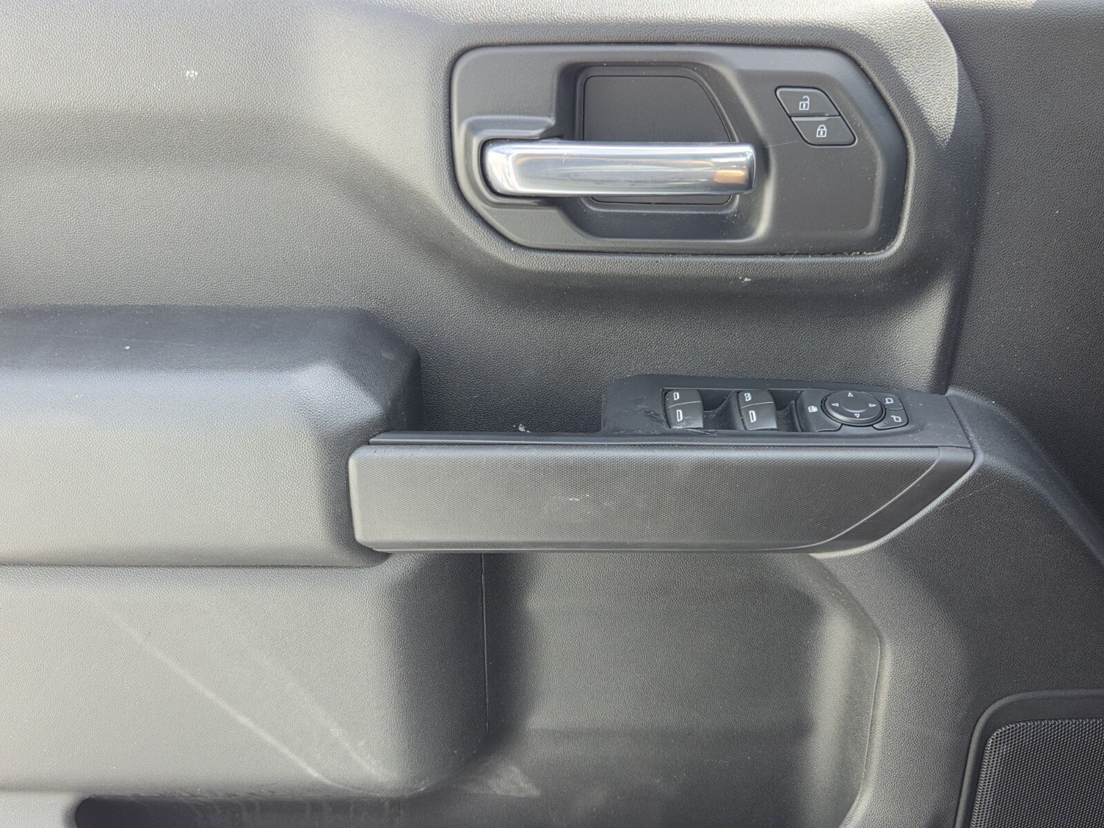 Used 2022 Chevrolet Silverado 1500 Custom RWD image 28
