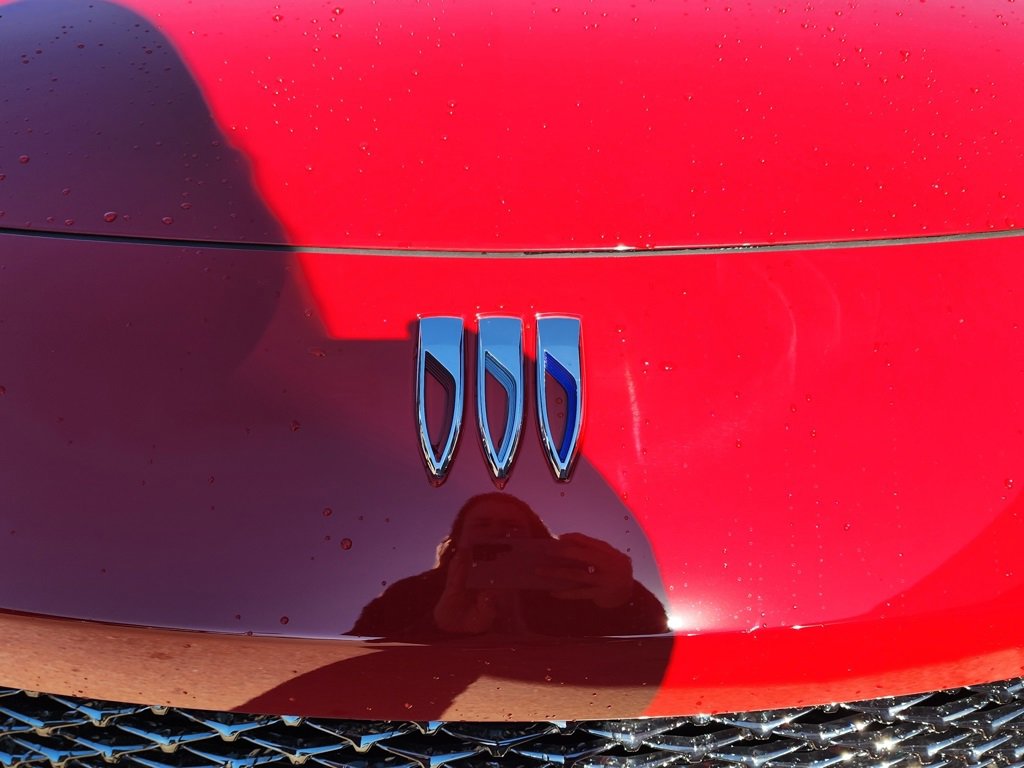 New 2026 Buick Envista Avenir image 10