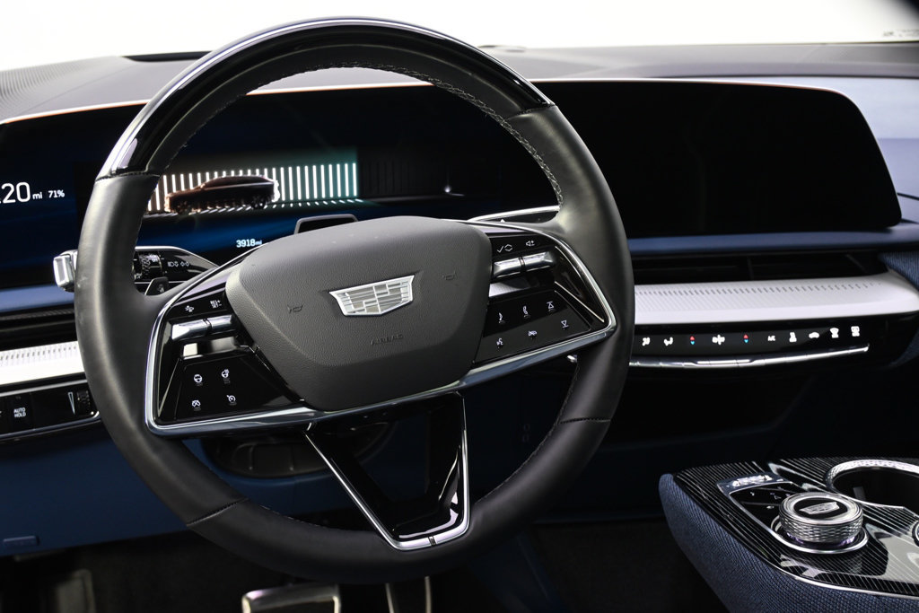 New 2026 Cadillac Optiq Luxury 2 w/ LPO, Floor Liner Package AWD/4WD image 12