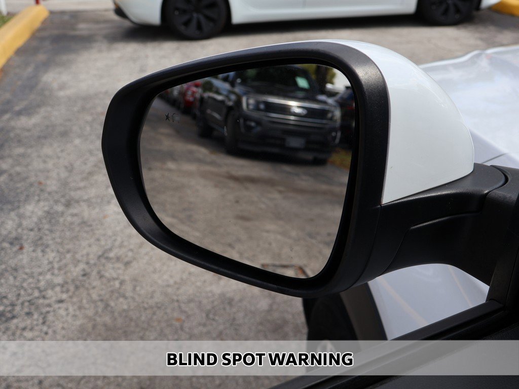 Used 2021 Chevrolet TrailBlazer LT w/ Premium Seating Package image 3