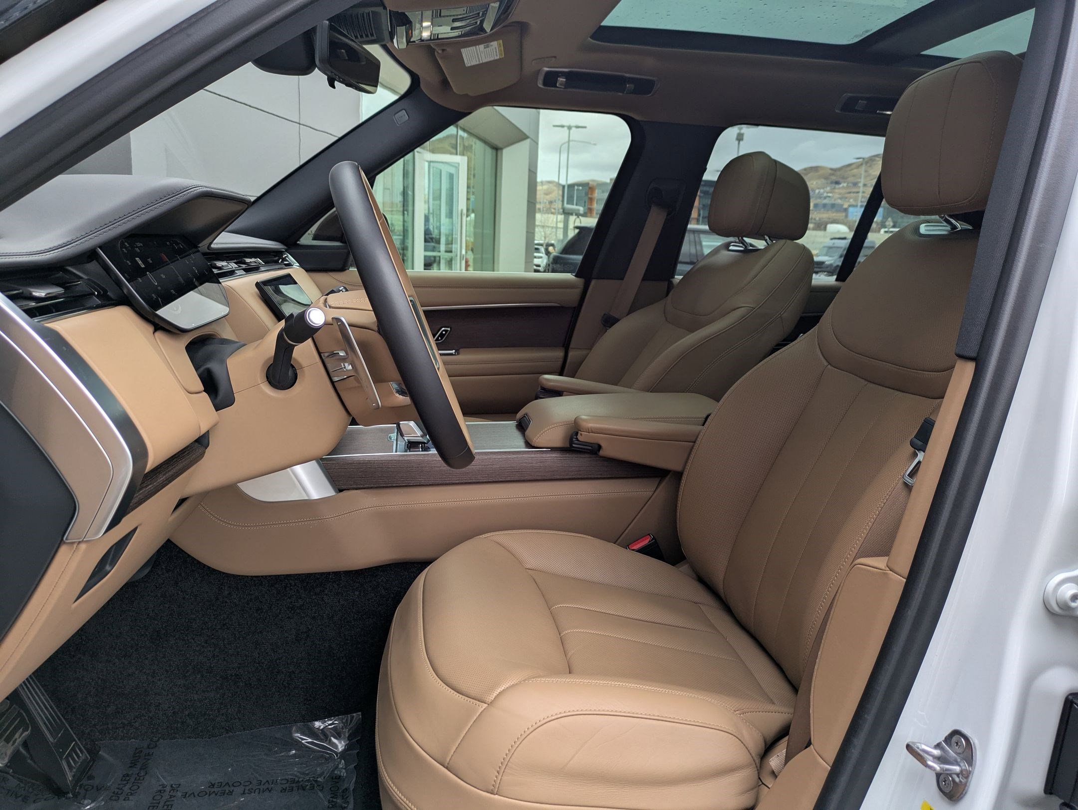 Certified 2023 Land Rover Range Rover SE image 24