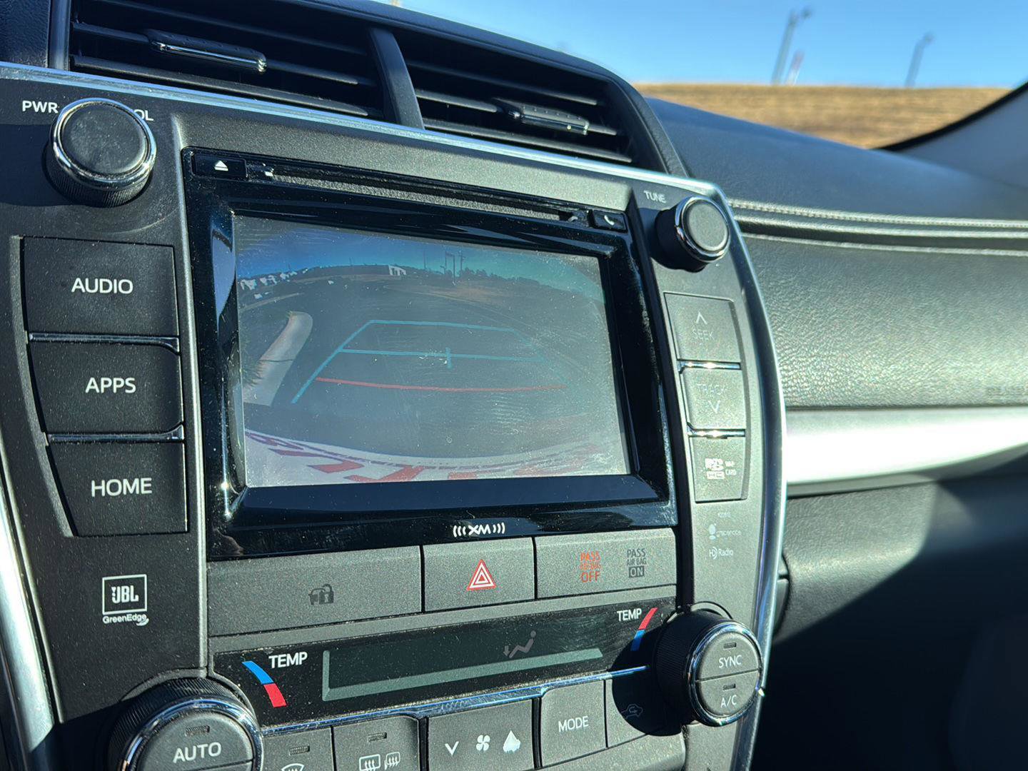 Used 2016 Toyota Camry XSE image 23