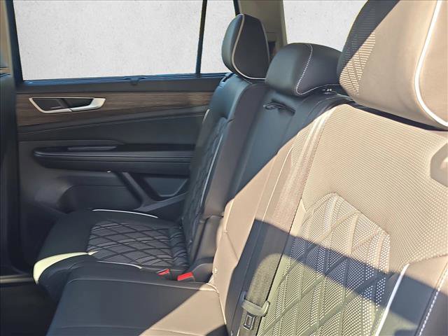 New 2026 Volkswagen Atlas SEL Premium R-Line image 13