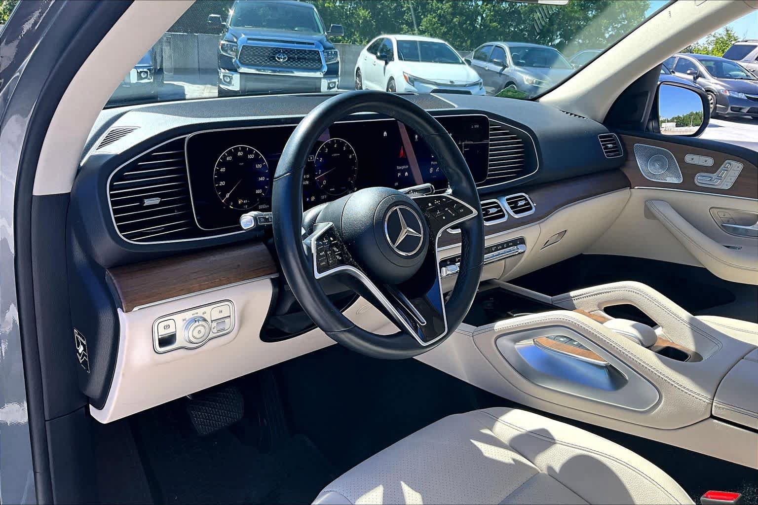 Used 2024 Mercedes-Benz GLE 350 4MATIC image 18