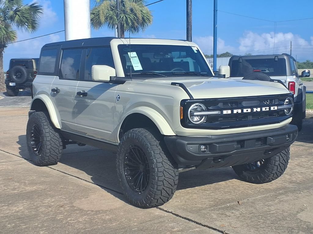 New 2026 Ford Bronco Outer Banks AWD/4WD image 7
