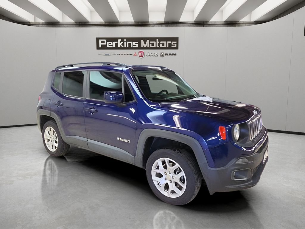 Used 2017 Jeep Renegade Latitude AWD/4WD image 7