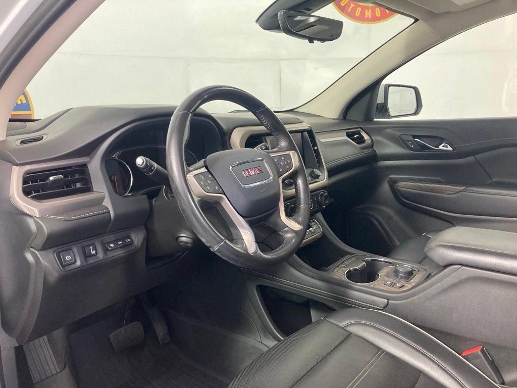 Used 2021 GMC Acadia Denali w/ Denali Ultimate Package AWD/4WD image 16