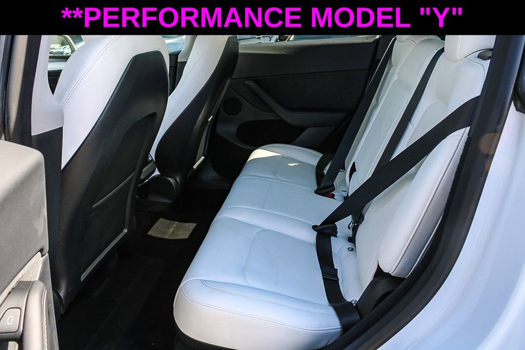 Used 2023 Tesla Model Y Performance image 18