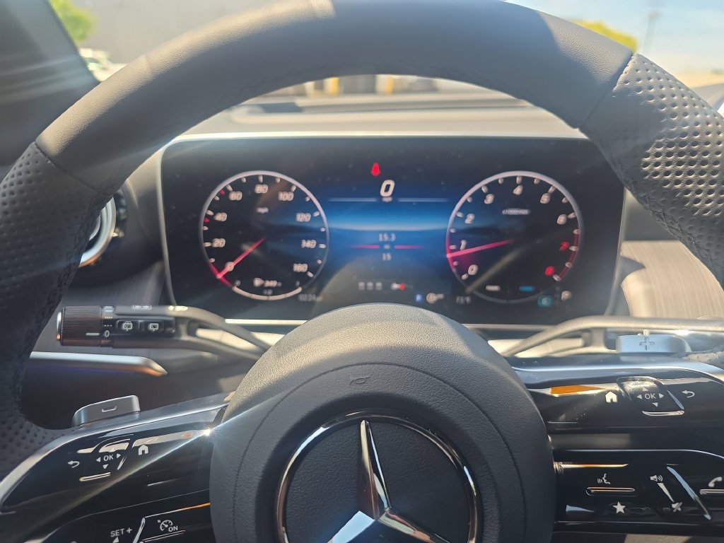 New 2026 Mercedes-Benz GLC 300 4MATIC image 15