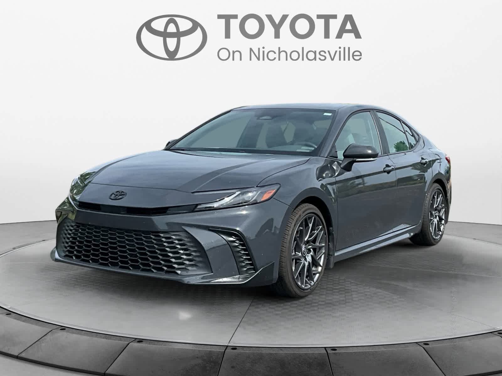 Used 2025 Toyota Camry SE w/ Convenience Package