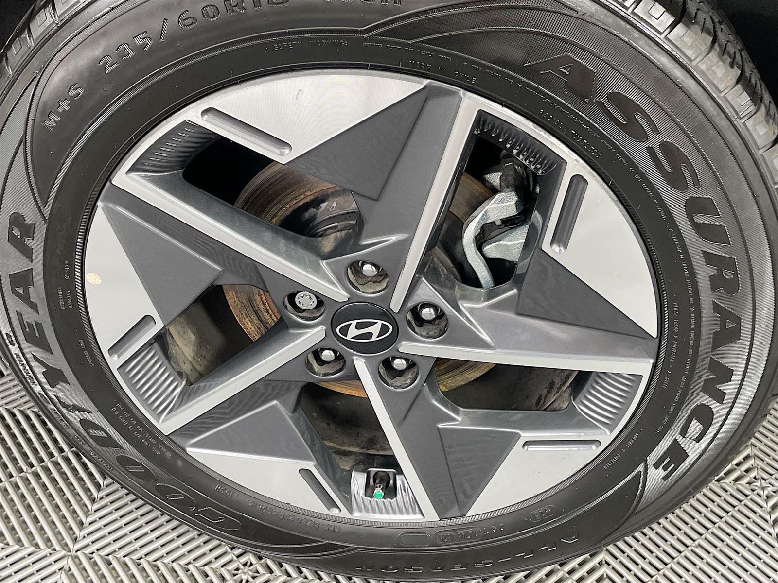 Certified 2025 Hyundai Tucson SEL AWD/4WD image 34
