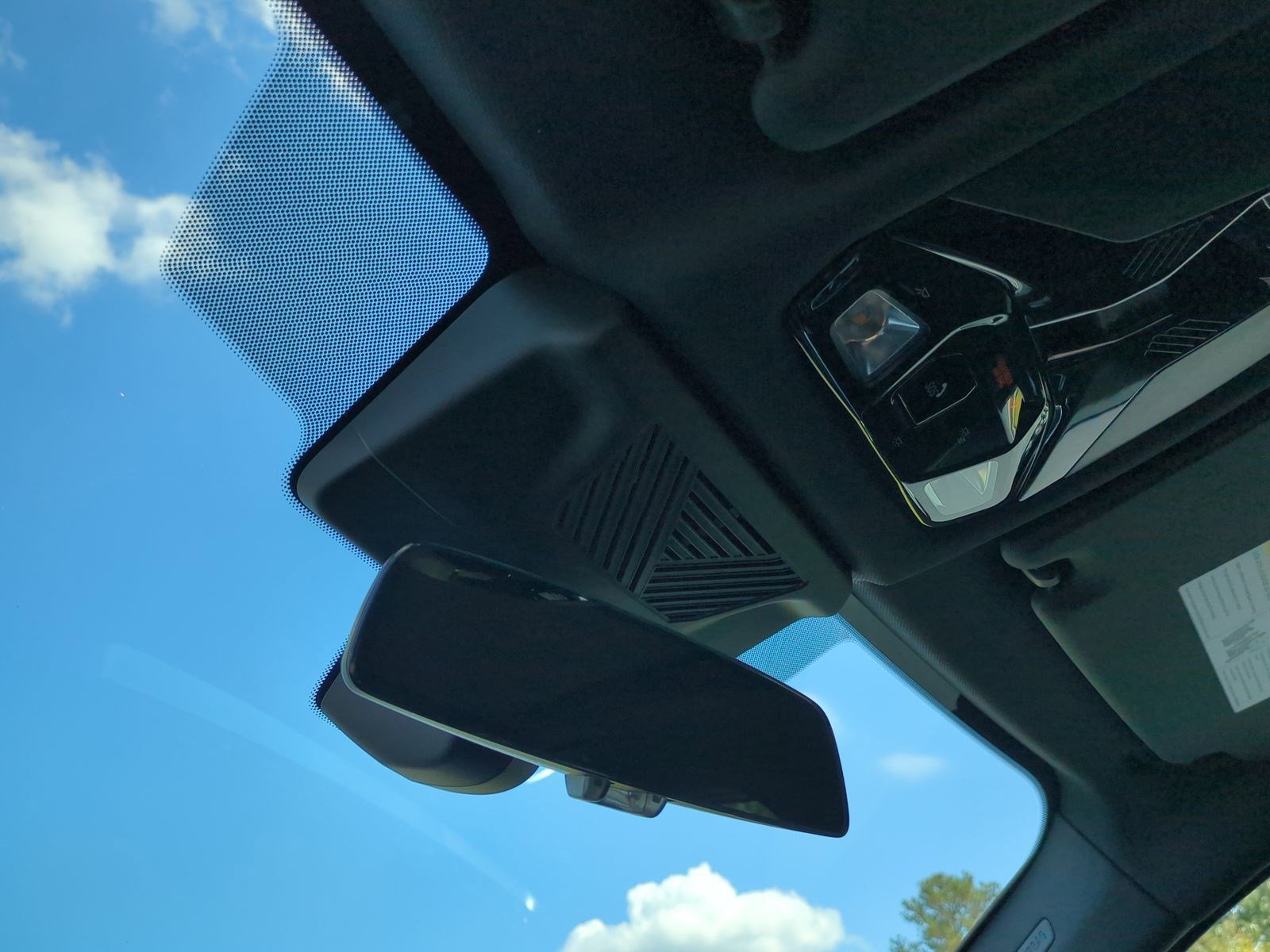 Used 2026 BMW X1 xDrive28i w/ Technology Package image 27