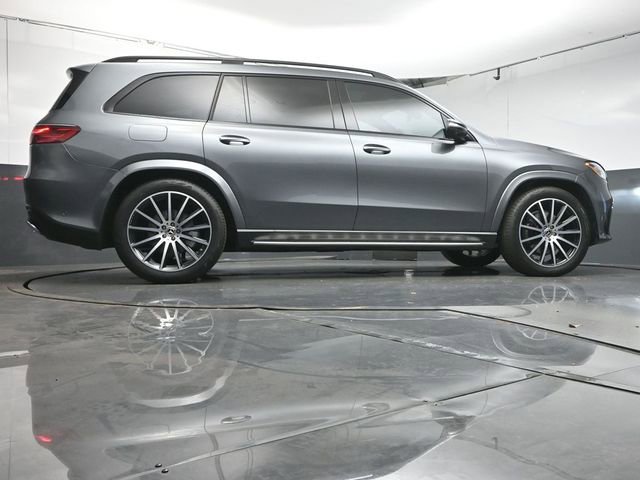 Used 2025 Mercedes-Benz GLS 450 4MATIC image 40