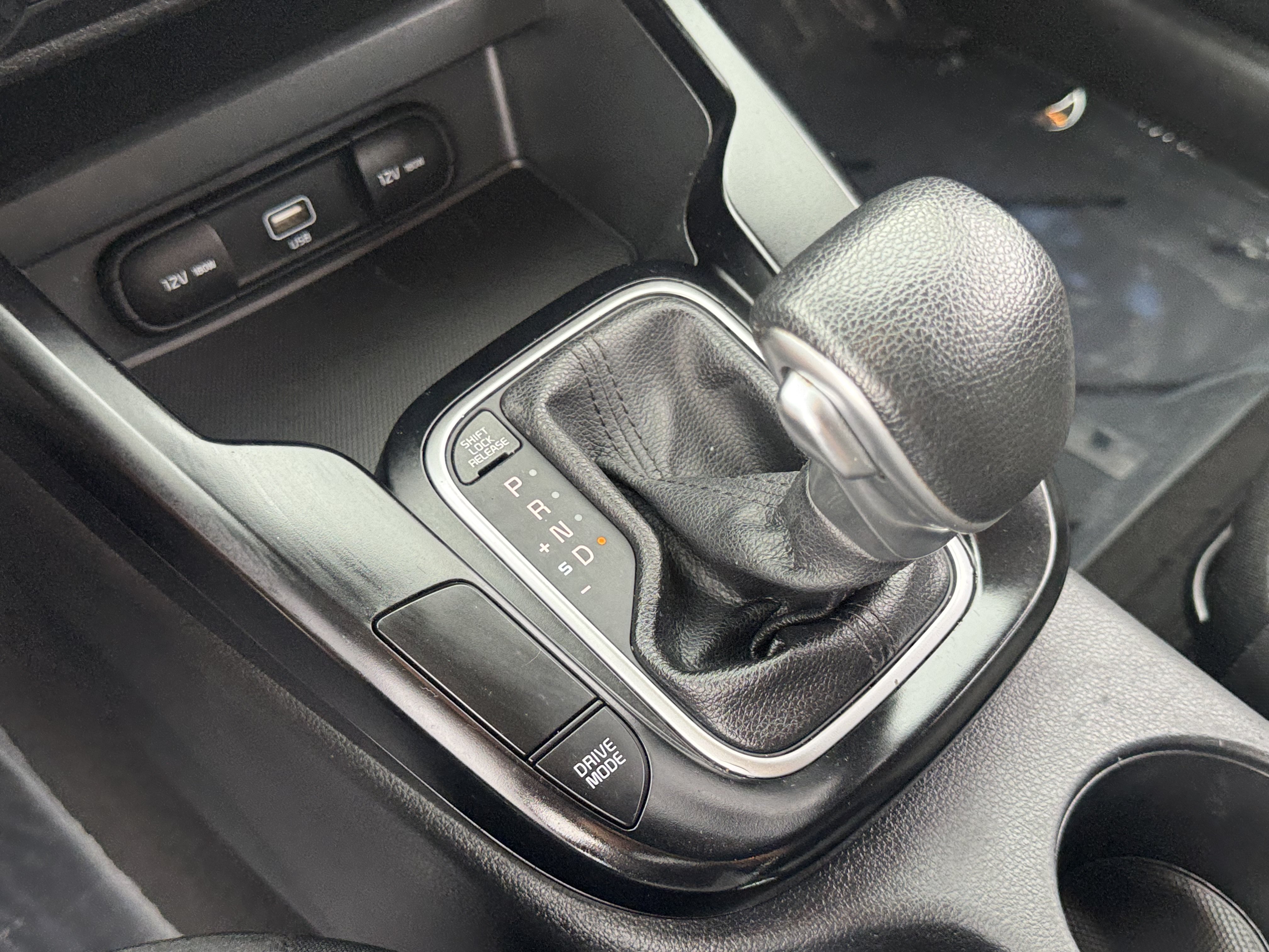 Used 2020 Kia Soul LX FWD image 26