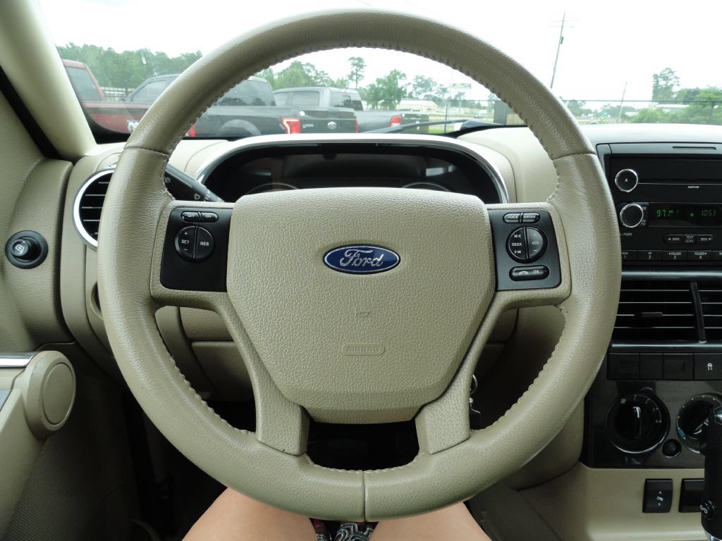 Used 2009 Ford Explorer Sport Trac XLT RWD image 19