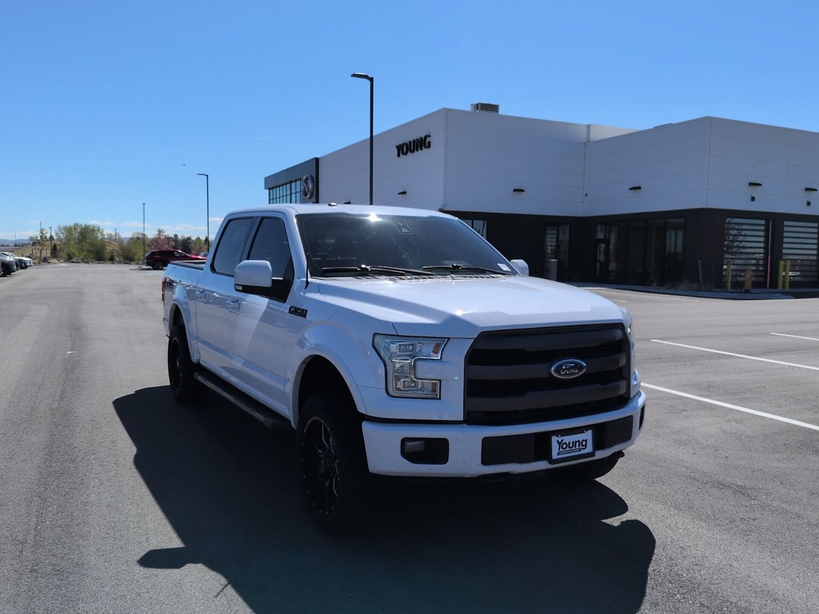 Used 2016 Ford F150 Lariat w/ Equipment Group 502A Luxury AWD/4WD image 1