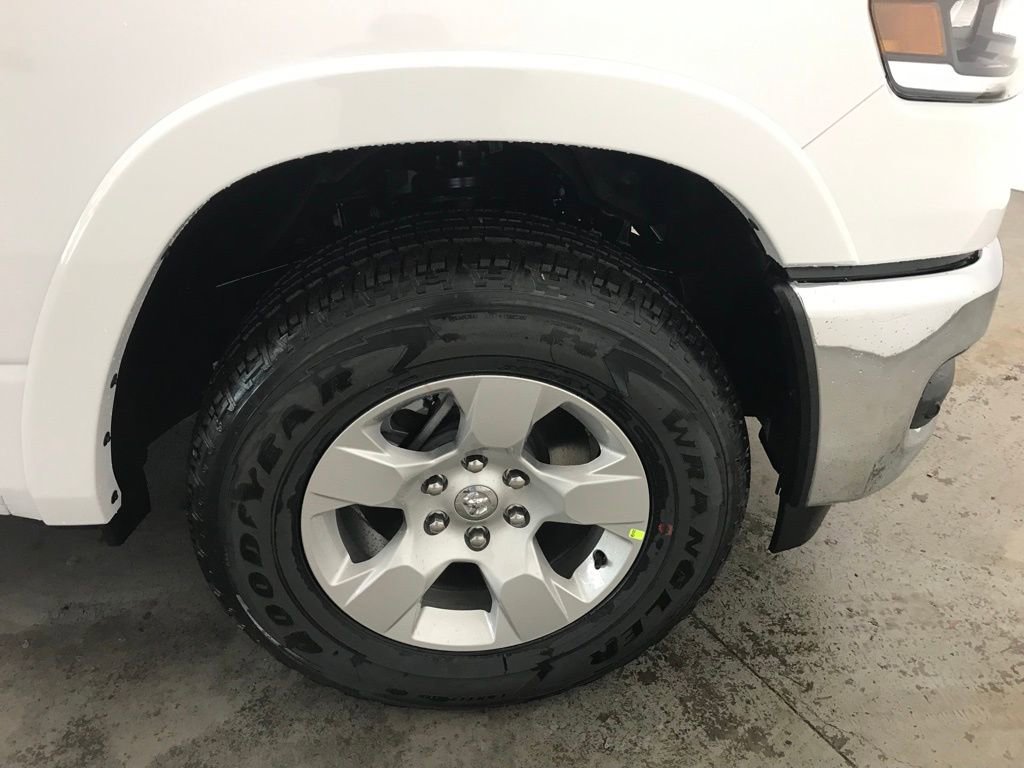 New 2026 RAM 1500 4x4 Crew Cab image 51