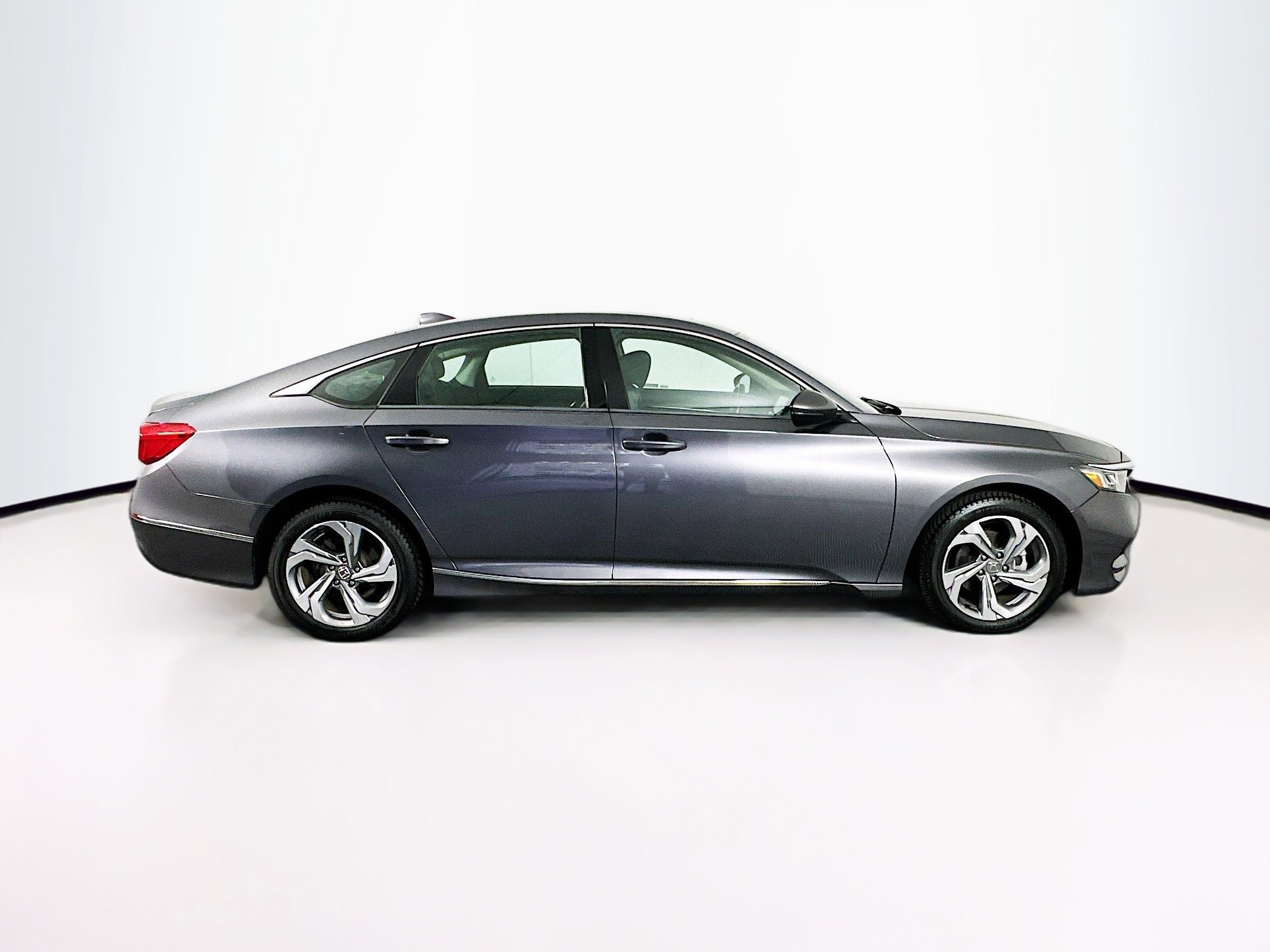 Used 2019 Honda Accord EX-L image 10