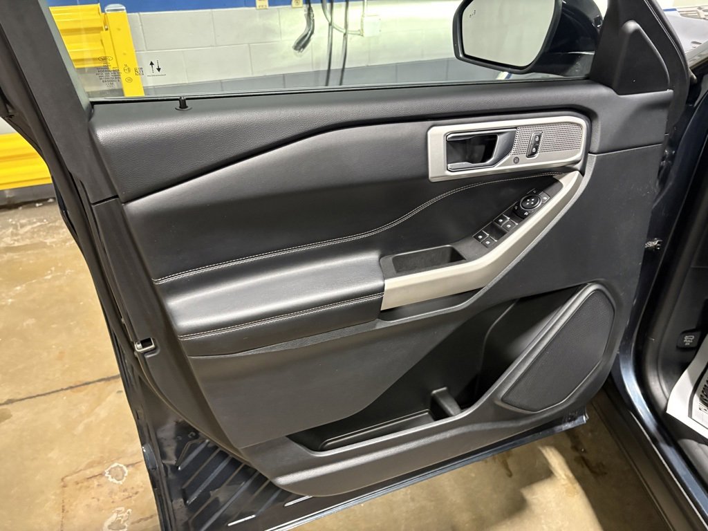Certified 2023 Ford Explorer XLT w/ Equipment Group 202A image 19
