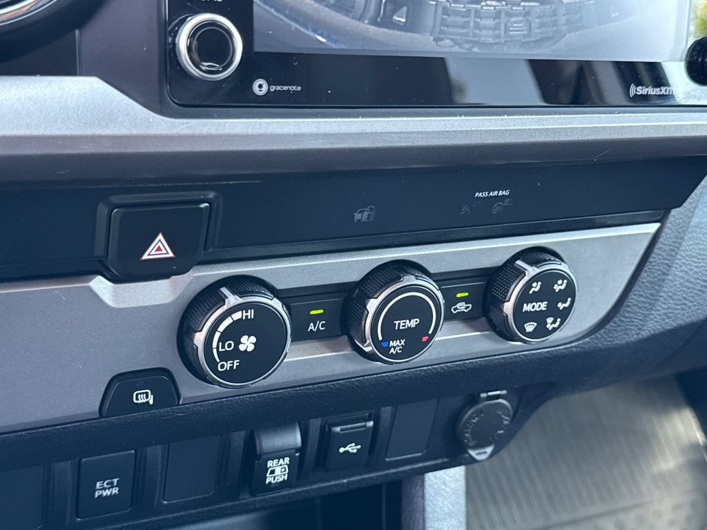 Used 2020 Toyota Tacoma SR5 RWD image 31