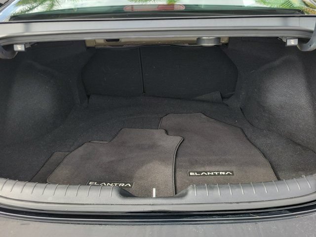 Certified 2023 Hyundai Elantra Limited FWD image 5