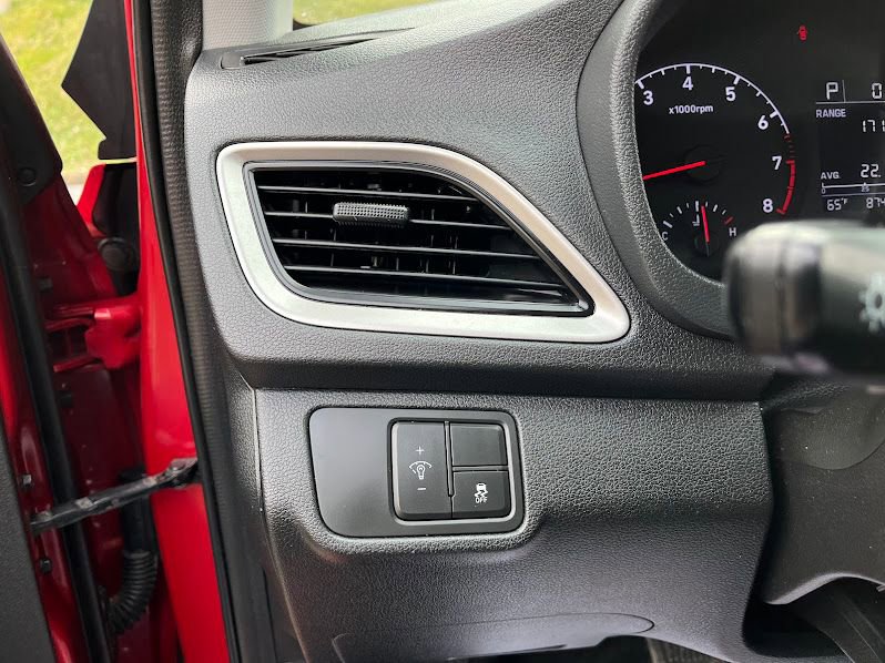 Used 2019 Hyundai Accent SE image 11