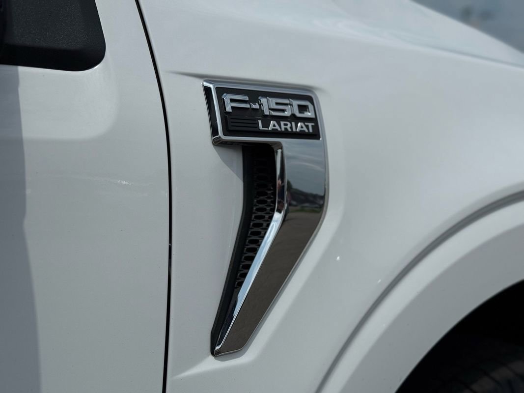 Used 2022 Ford F150 Lariat image 11