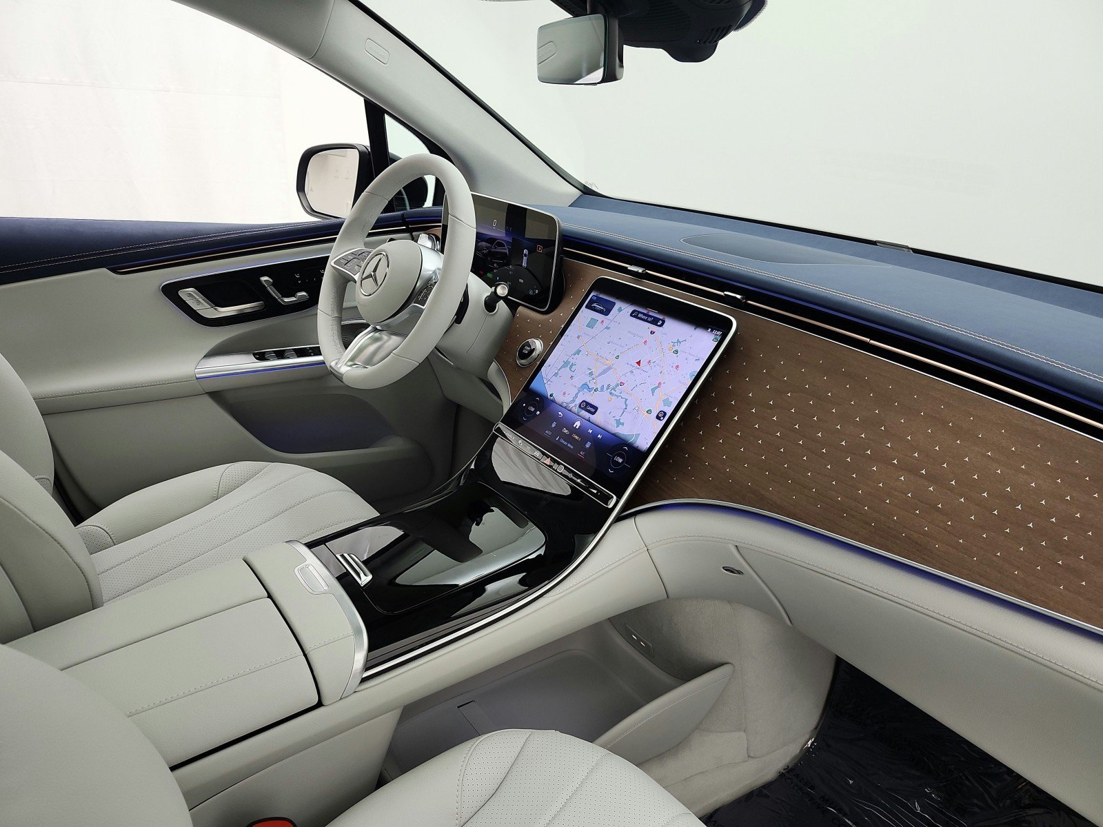 New 2027 Mercedes-Benz EQE 320+ SUV image 13