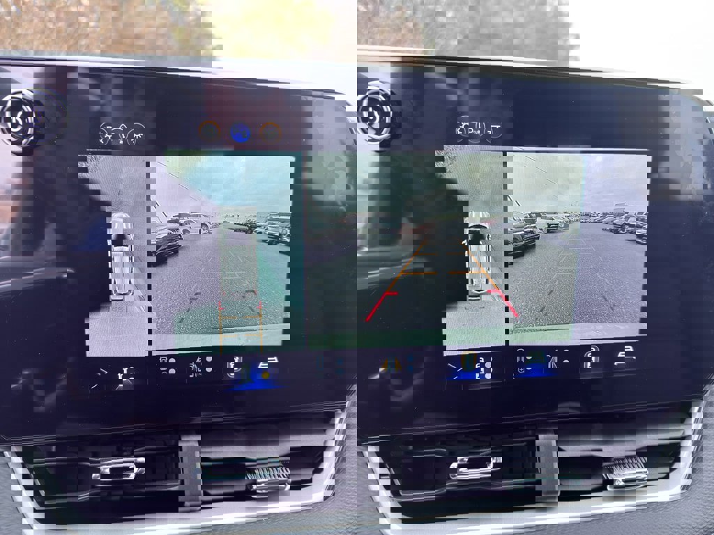 New 2026 Chevrolet Equinox LT w/ Convenience Package II image 11