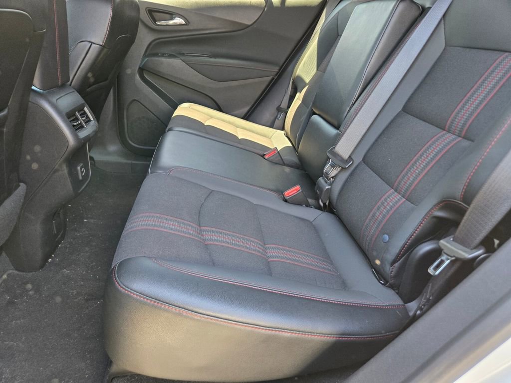 Used 2024 Chevrolet Equinox RS FWD image 4