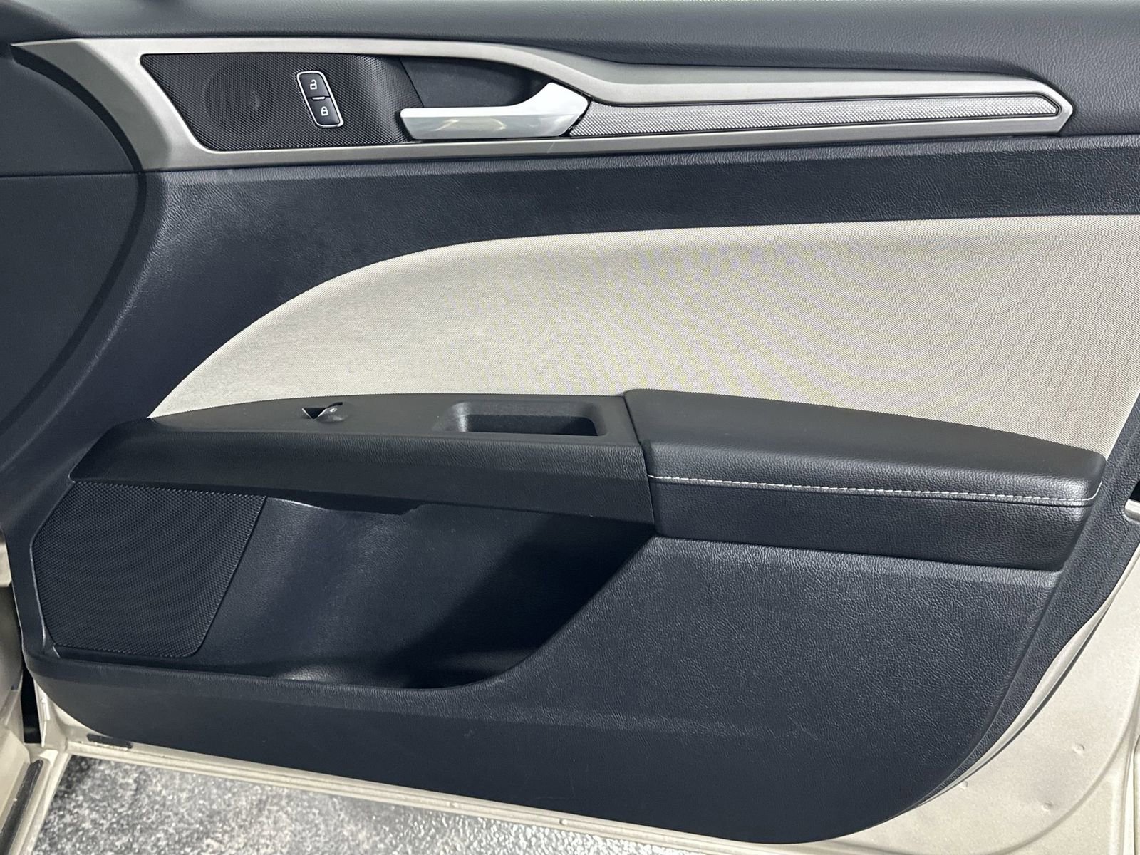 Used 2018 Ford Fusion S image 31