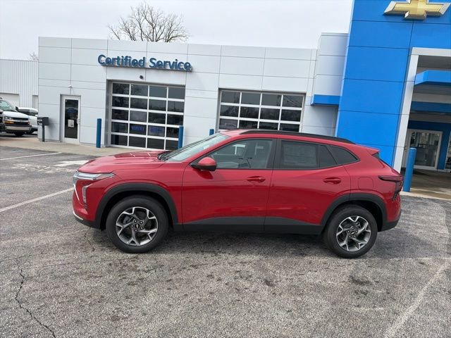 New 2026 Chevrolet Trax LT w/ Driver Confidence Package FWD image 4