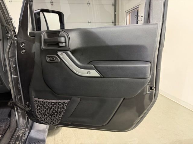 Used 2017 Jeep Wrangler Unlimited Sahara w/ Dual Top Group image 21