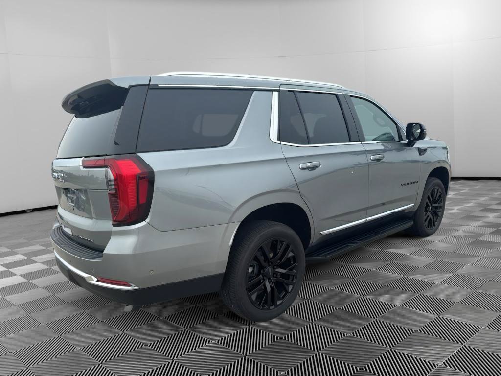 Used 2025 GMC Yukon Elevation w/ LPO, Yukon Black Package AWD/4WD image 3