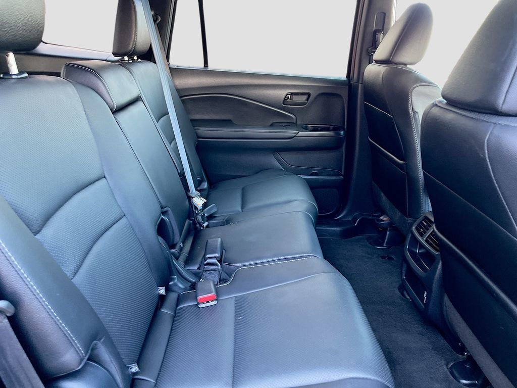 Used 2023 Honda Passport EX-L image 27