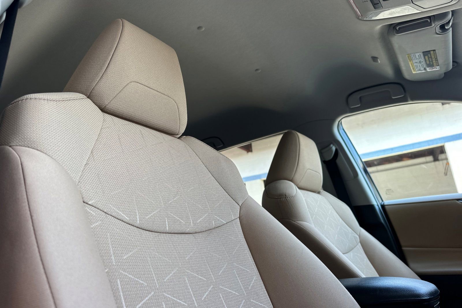 Used 2023 Toyota RAV4 XLE image 21