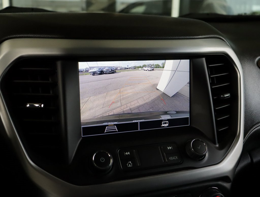 Used 2023 GMC Acadia SLE w/ Driver Convenience Package image 14