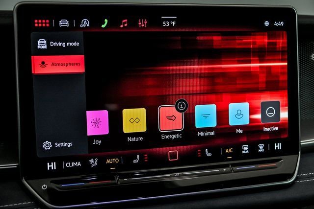 New 2026 Volkswagen Tiguan SE R-Line image 24