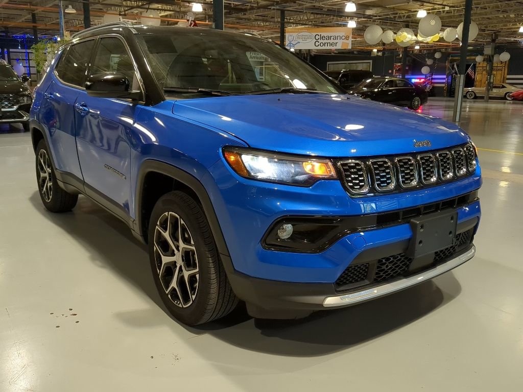 Used 2024 Jeep Compass Limited AWD/4WD image 5